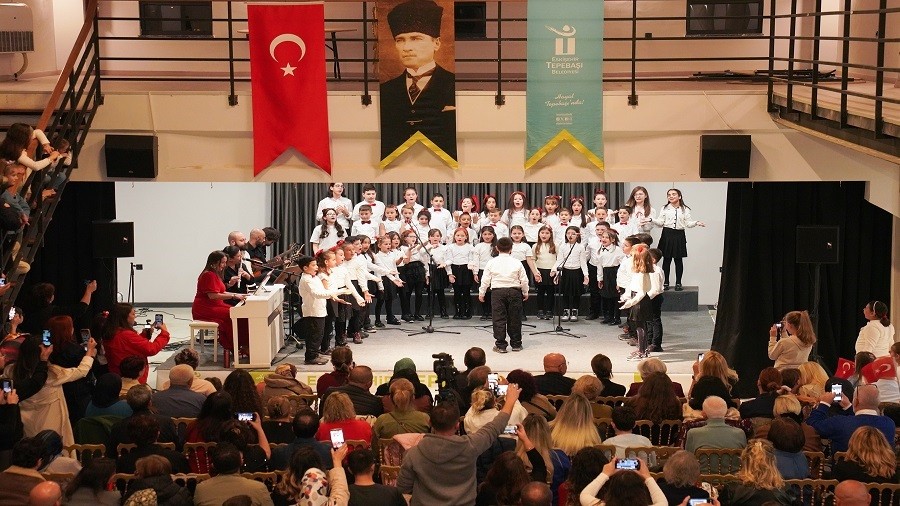 K ELN SES VAR OCUK KOROSUNDAN MUHTEEM KONSER