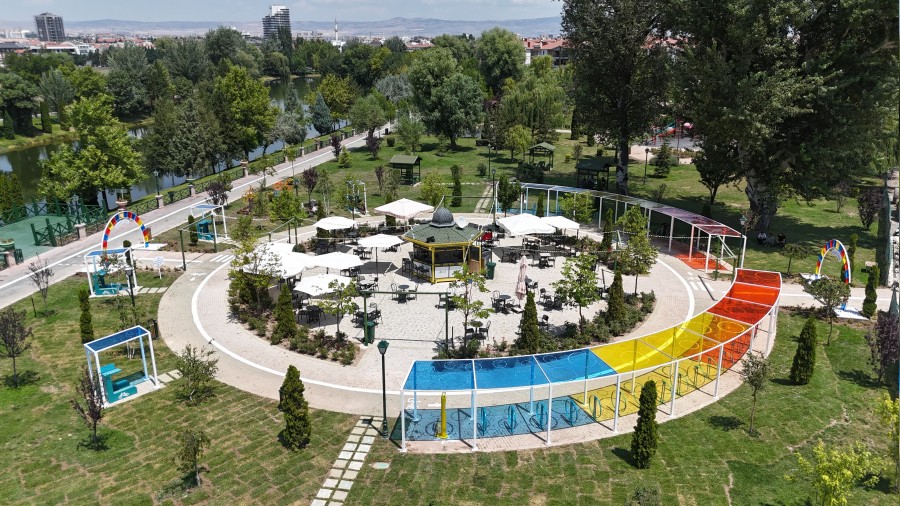ESKEHR'DE BSKLET PARKI AILDI