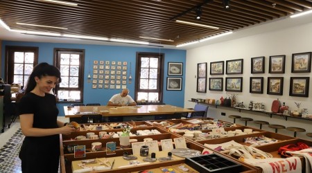 Tarihi dokusu, canl atmosferi ve retken ruhuyla 1.Yln Tamamlad