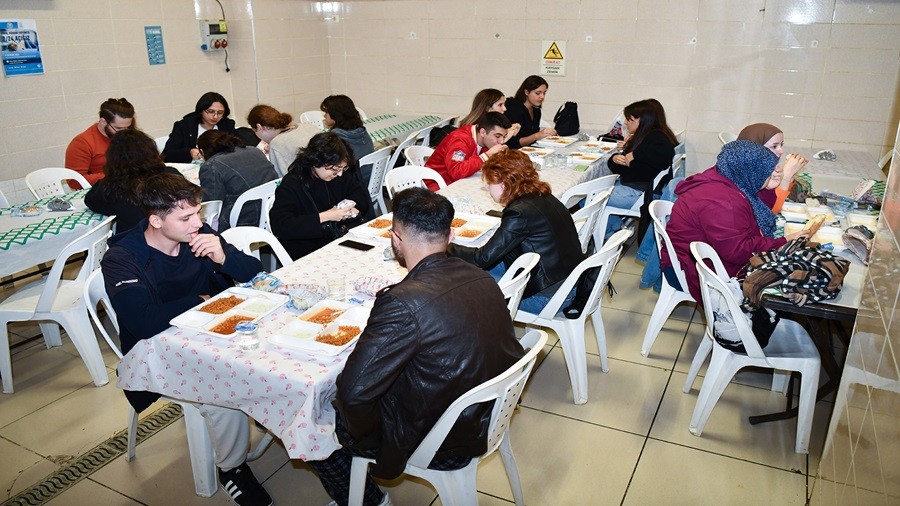 BU YIL 12 BN GEN CRETSZ YEMEK DESTENDEN YARARLANDI