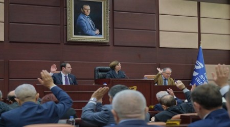 B�Y�K�EH�R MECL�S�NDE G�REVLER BELL� OLDU