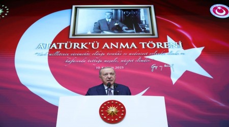 CUMHURBAKANI ERDOAN 10 KASIM  ATA'MIZI ANMA TRENNDE KONUTU