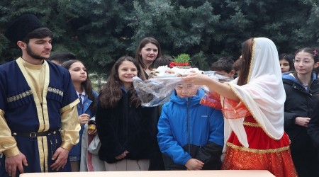 Eski�ehir�de Nevruz Co�kusu Dede Korkut Park��nda Ya�and�