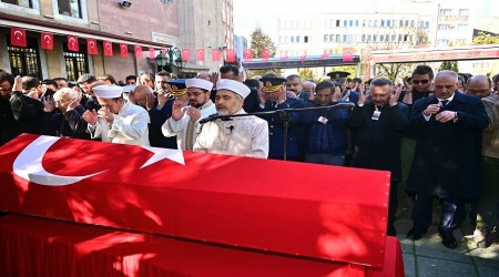 EHDMZ GZ YALARI NDE TOPRAA VERLD