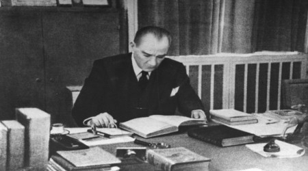 ATAT�RK'�N HAZIRLATTI�I HUTBELERDEN "NAMAZ"