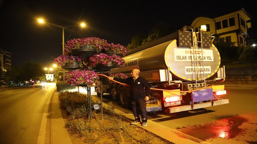 ESKEHR'DE EKLER GECE BOYU SULANIYOR