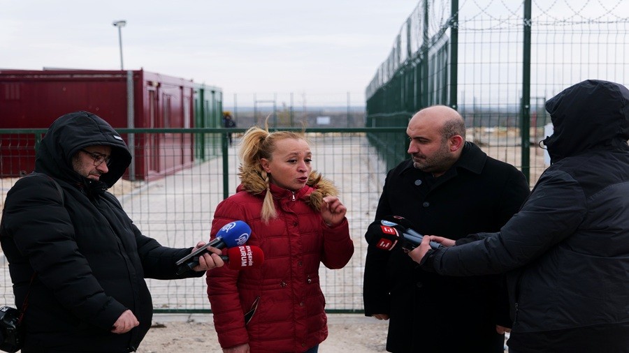 G�RHAN ALBAYRAK :" BARINAK KONUSU B�R KA� C�MLE �LE GE���T�R�LEMEZ"