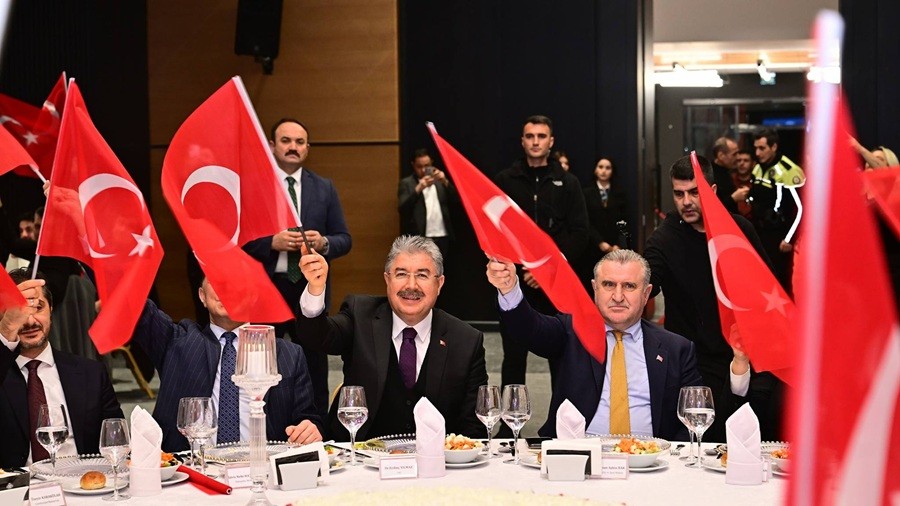 ESK��EH�R SPOR A�LES� BAKAN PAK �LE B�R ARAYA GELD�