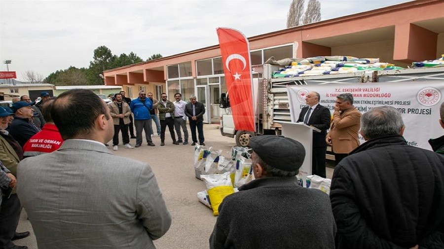 ODUNPAZARI VE TEPEBA�I ��FT��S�NE TOHUM DESTE��