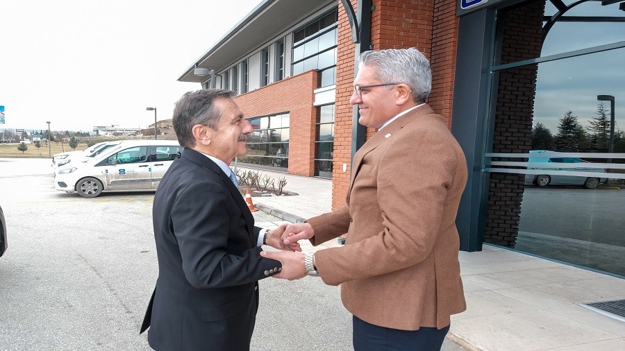 BA�KAN K�PEL� ATA�'I A�IRLADI