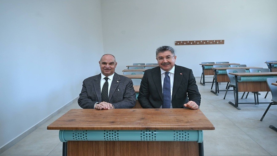 Firuz Kanatl� Mesleki ve Teknik Anadolu Lisesi A��l�yor