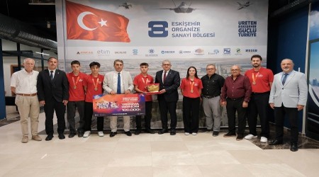 TEKNOFEST BRNCLER DLLERN BAKAN KPEL VE EKBNE TAKDM ETT