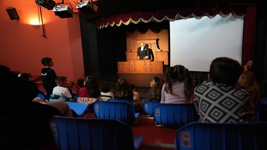 ATATRK MNK YREKLERDE YAATILDI