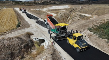 YUNUS EMRE YOLU BSK ASFALT OLUYOR