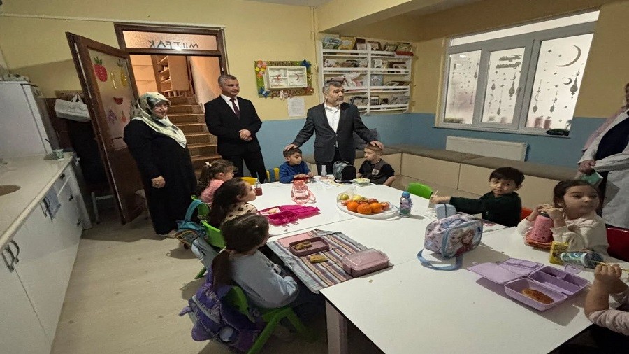 Eski�ehir�de 4-6 Ya� Kur�an Kurslar�na Anlaml� Ziyaret