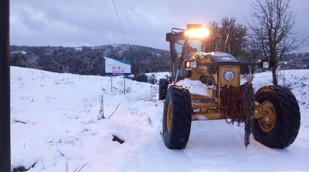 KIRSALDA ARALIKSIZ KARLA M�CADELE ED�L�YOR