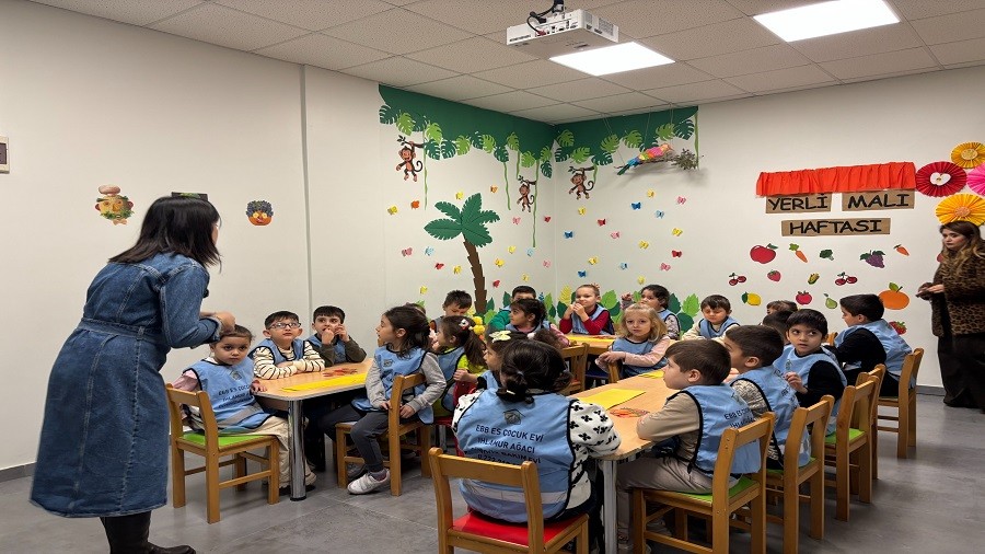 YERL� MALI HAFTASI�NDA  �OCUKLARA LEZZETL� DERS