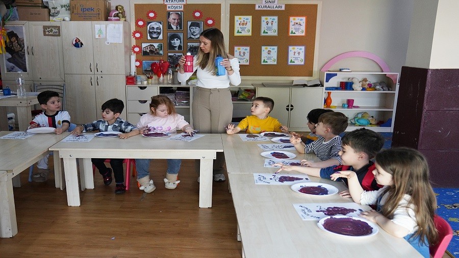 BA�KAN ATA�: �TEPEBA�I HER ZAMAN �OCUK DOSTU B�R �L�ED�R"