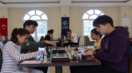 CUMHURYET BAYRAMINA ZEL SANTRAN TURNUVASI