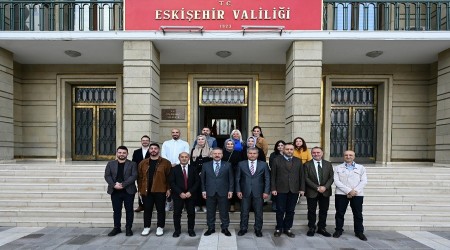 ESKEHR'DE 15 BASIN MENSUBU KART SAHB OLDU