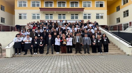 Eski�ehirli ��renciler Gastronomi Yar��mas�nda Madalyalarla D�nd�