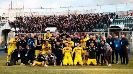 ESKİŞEHİRSPOR DENİZLİ ENGELİNİ 2 GOLLE AŞTI