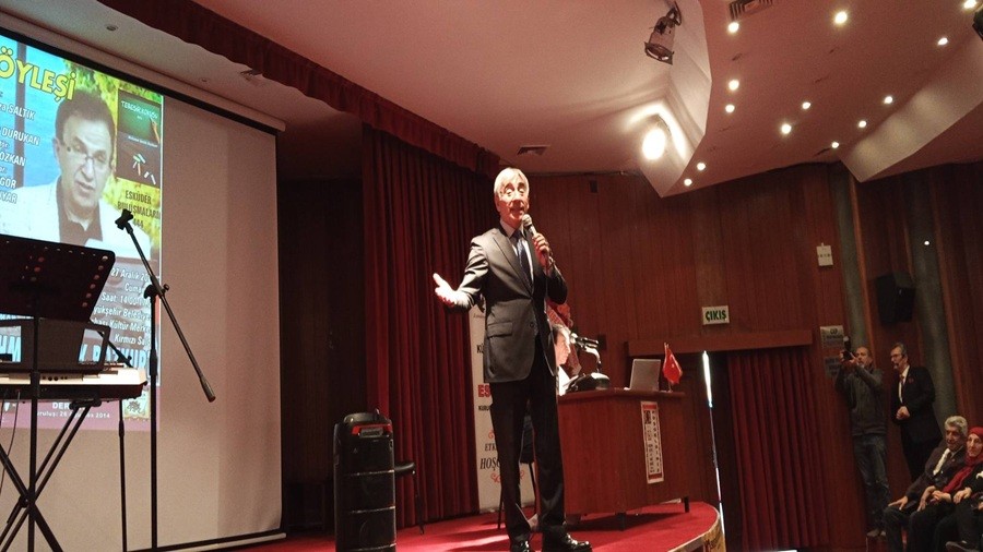 TEBE��R KOKUSU ANI K�TABININ TANITIMI, M�Z�KL� S�YLE��