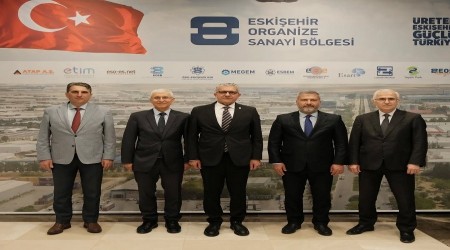 3 REKT�R BA�KAN K�PEL�'Y� Z�YARET ETT�