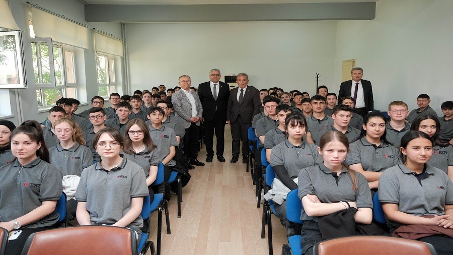 BAŞKAN KÜPELİ’DEN GENÇLERE İLHAM VEREN MESAJLAR
