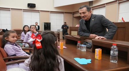 �HERKES S�Z� SEV�YOR, BUNU ASLA UNUTMAYINIZ�