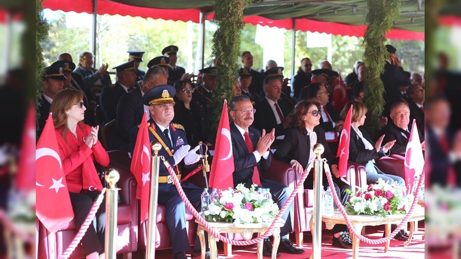 ESKİŞEHİR'DE CUMHURİYET COŞKUSU YAŞANDI