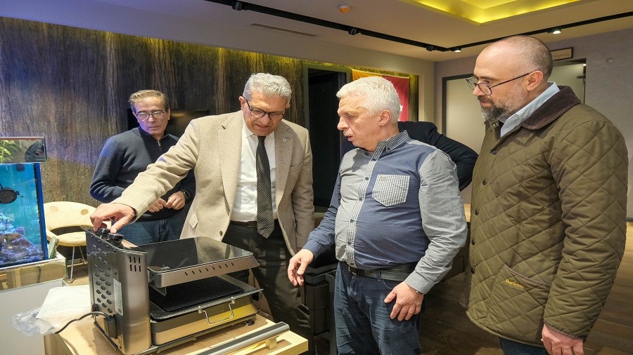 K�PEL�: BU BA�ARI G��L� B�R AR-GE V�ZYONUNUN SONUCUDUR