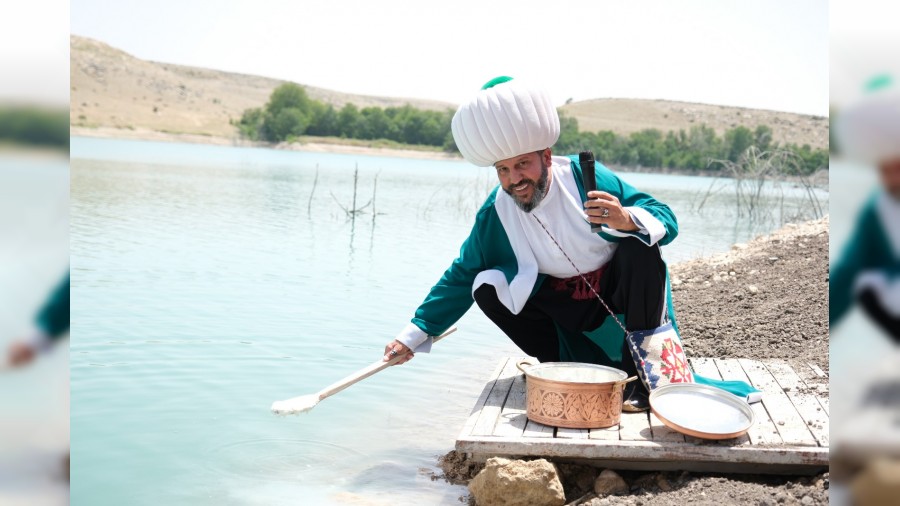 SVRHSAR'DA FESTVAL RENKL GRNTLERLE BALADI