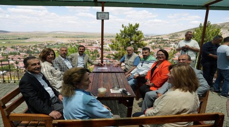 SEYTGAZ'DE BR ARAYA GELDLER
