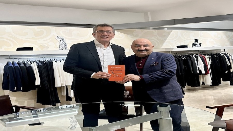 Eski Milli E�itim Bakan� Ziya Sel�uk�tan Sarar�a Ziyaret