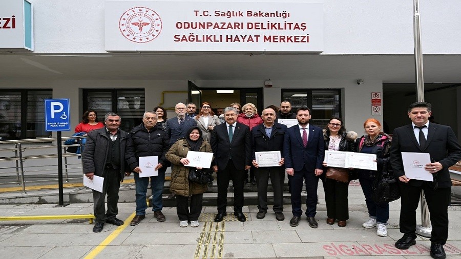 S�GARAYI BIRAKIP BELGELER�N� TESL�M ALDILAR