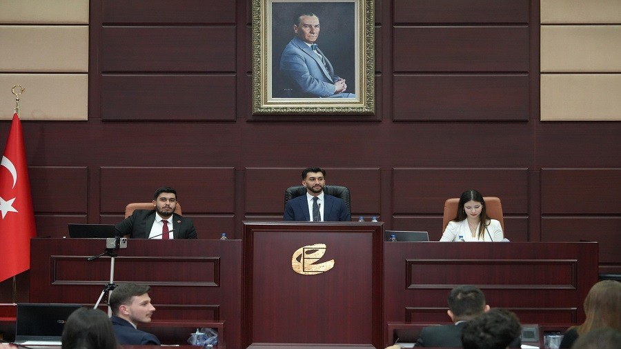 �N�VERS�TEL� GEN�LER MECL�S K�RS�S�NDE