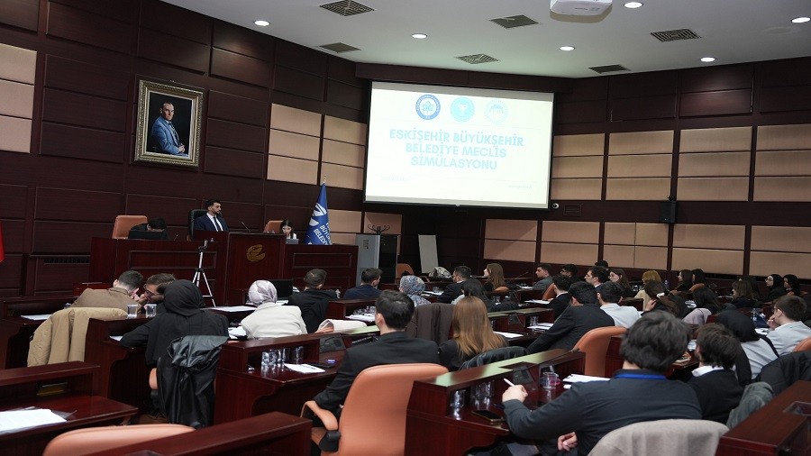 �N�VERS�TEL� GEN�LER MECL�S K�RS�S�NDE