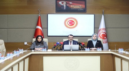 TBMM Yapay Zek� Komisyonu Raporunu Tamamlad�: T�rkiye ��reten ve D�zenleyen� Olmay� Hedefliyor