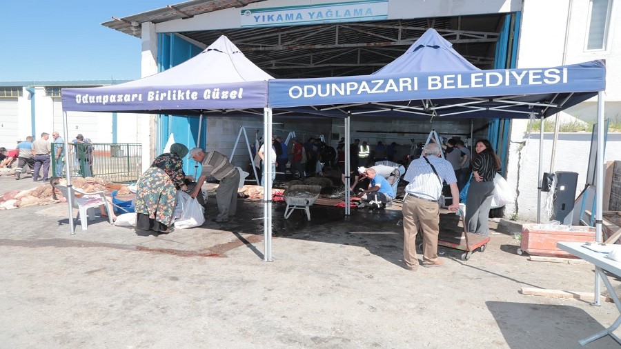 Odunpazar Belediyesinden cretsiz ve hijyenik kurban kesim hizmeti