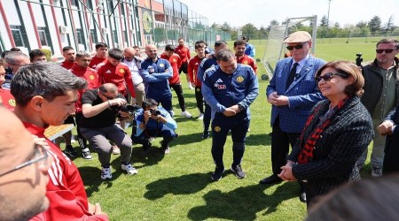 ESK��EH�RSPOR'A KR�T�K MA� �NCES� MORAL Z�YARET�